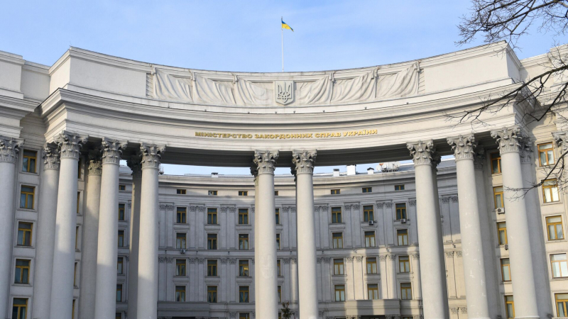 Посол ЕС призвала Киев сохранить "достижения реформ"
