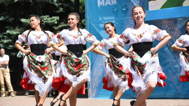 Как празднуют День защитника Отечества в Алматы