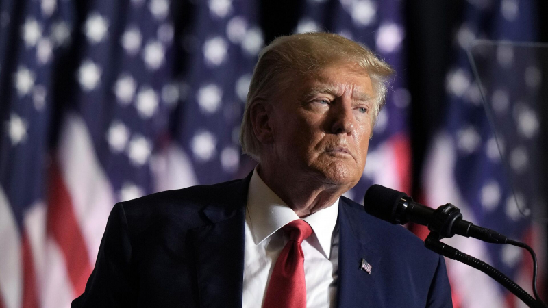 Трамп несколько месяцев обсуждал увольнение главы ФРС, пишут СМИ